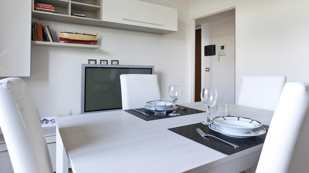 Italianway-Piazza Firenze Lejlighed Milano Eksteriør billede